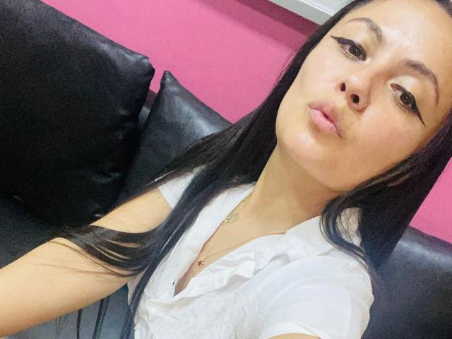 CarolineVoss - Live sex cam - 28717322