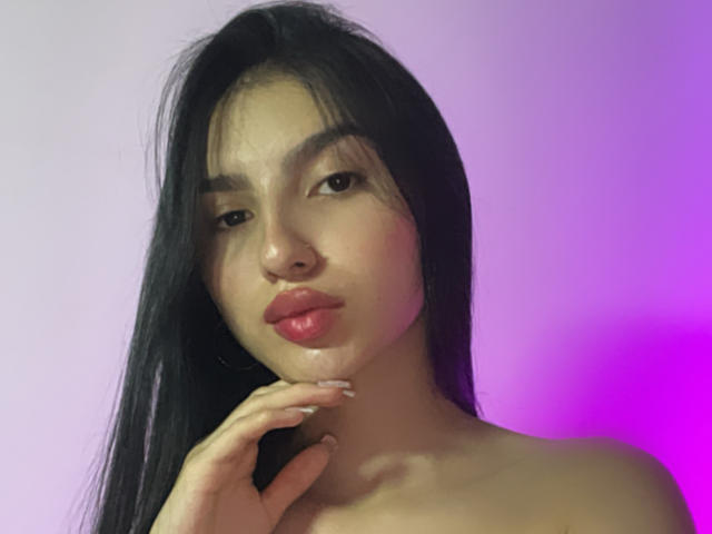 MilanMoon - Live sex cam - 28722002