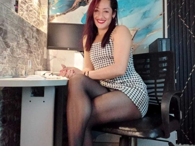 SamanthaCorine - сексуальная веб-камера в реальном времени - 28725209