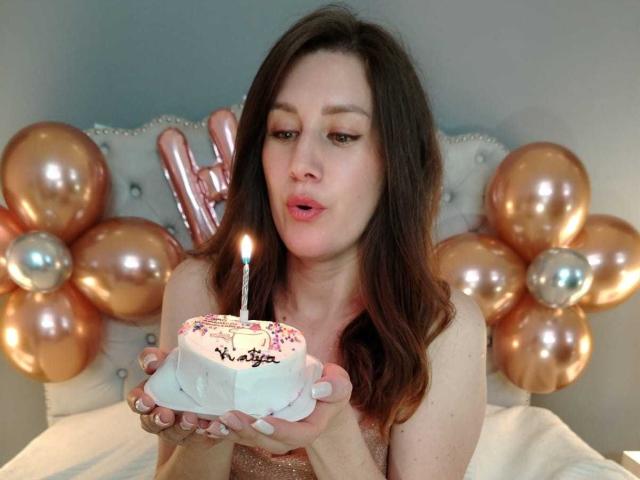 KatyaRogersX - Live sex cam - 28725692