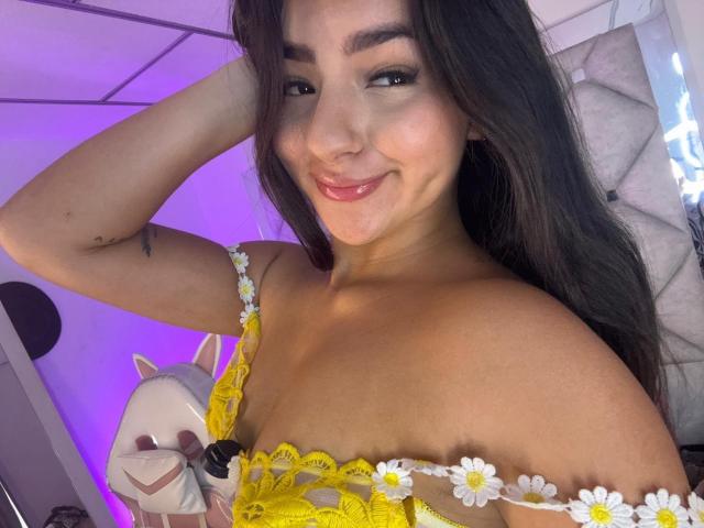 AlessiaFerry - Élő pornó és szexkamera - 28727192