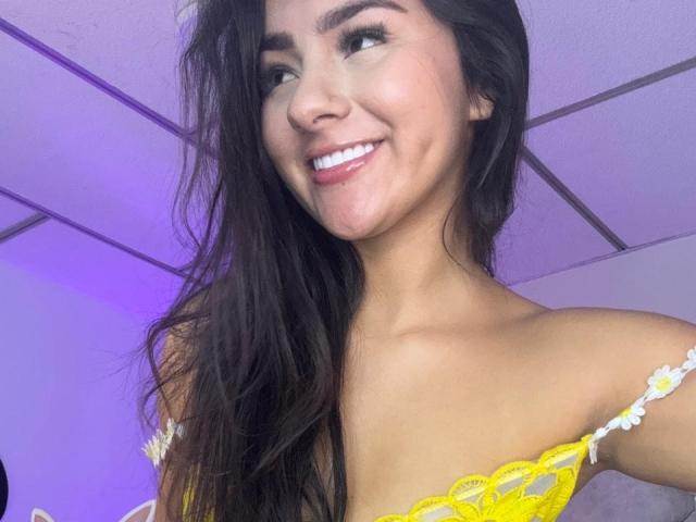 AlessiaFerry - Élő pornó és szexkamera - 28727213