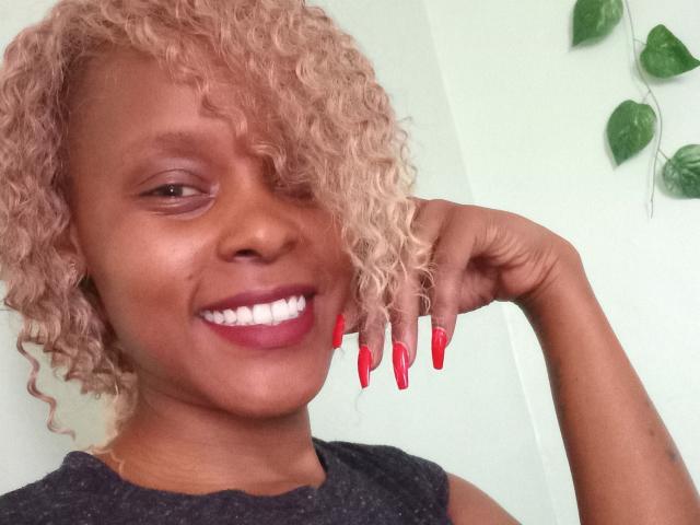 IvyTheeGodess - Live porn &amp; sex cam - 28737473