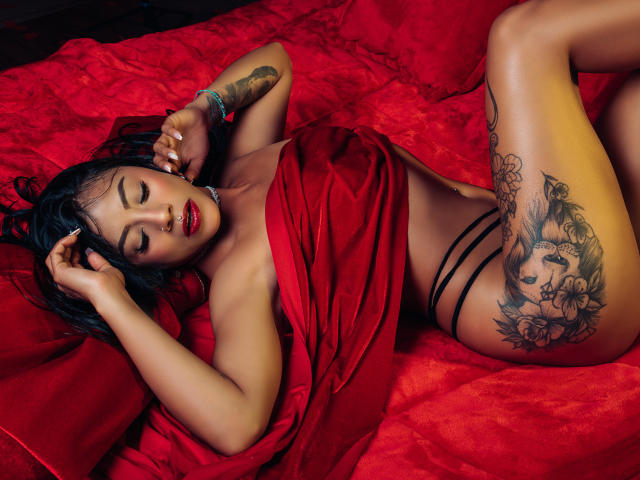 Amberv - Live porn &amp; sex cam - 28741313