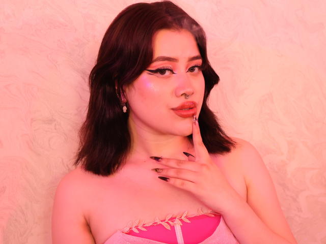 JulietaSmit - Élő pornó és szexkamera - 28741691