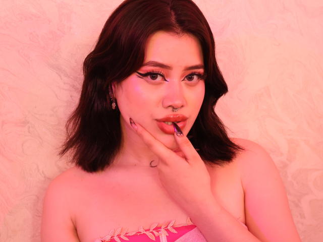 JulietaSmit - Élő pornó és szexkamera - 28741697