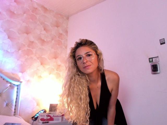 SophieTeller - 라이브 포르노 &amp; 섹스 캠 - 28743377
