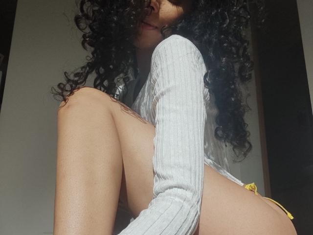 CurlyBlossom - Sexe cam en vivo - 28743779
