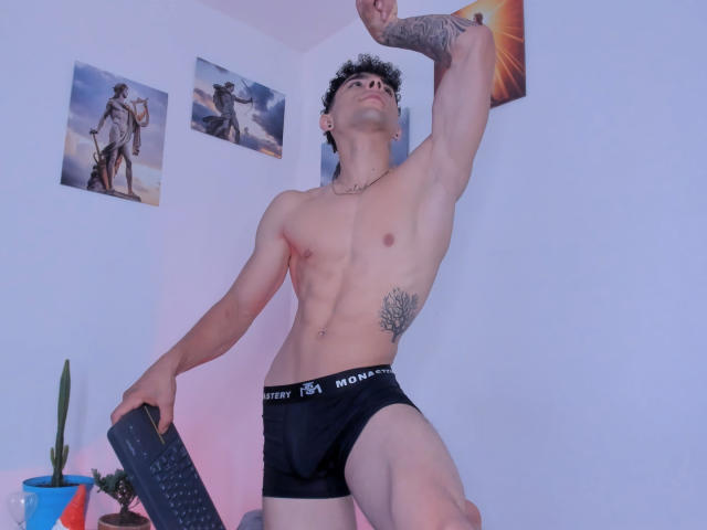 AlexZT - Live sexe cam - 28745507