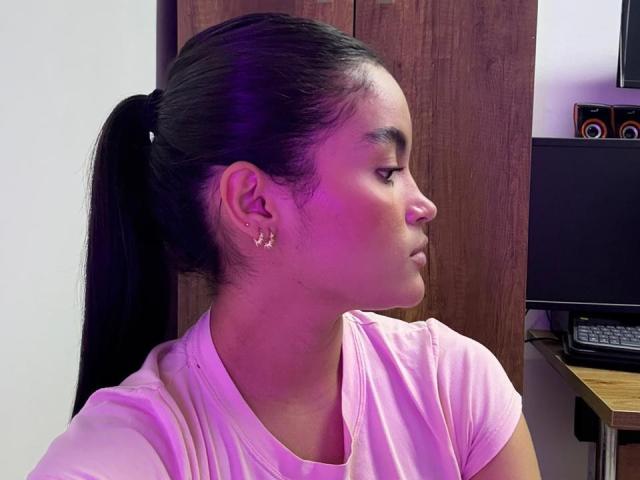 MiiaPalmer - сексуальная веб-камера в реальном времени - 28746341