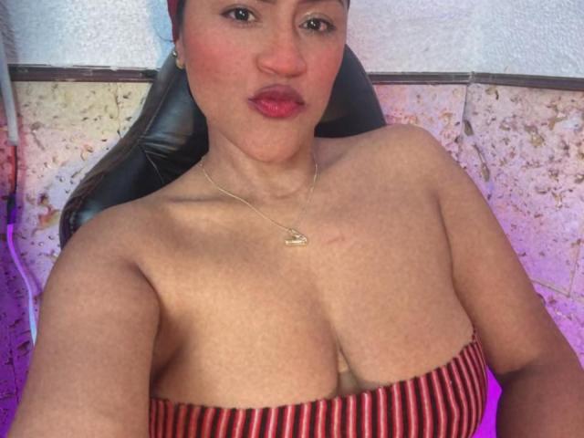 IvannaDuran - Porno na żywo i seks kamera - 28746482