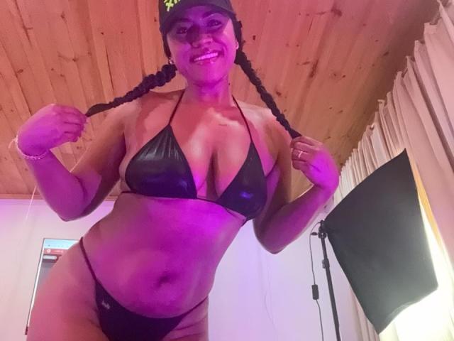 IvannaDuran - Porno na żywo i seks kamera - 28746518