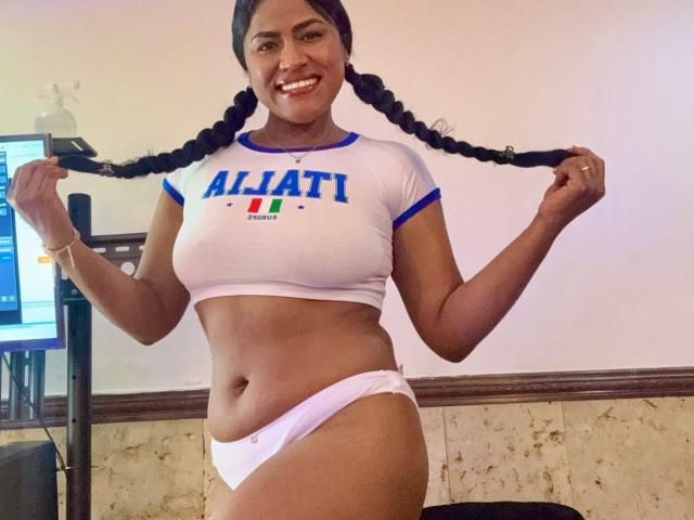 IvannaDuran - Live porn &amp; sex cam - 28746602