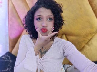 Ver a ficha detalhada de  LunaKeller