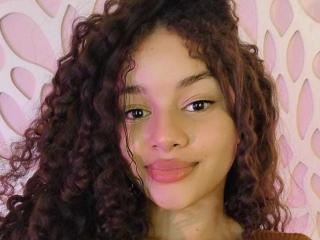 Ver a ficha detalhada de  LoreneCurly