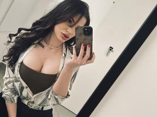 Ver a ficha detalhada de  AmmyRosee