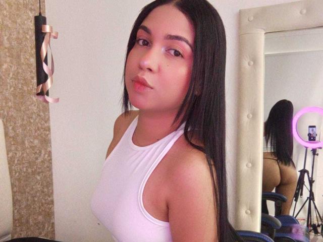 AliceSmity - Live porn &amp; sex cam - 28752395