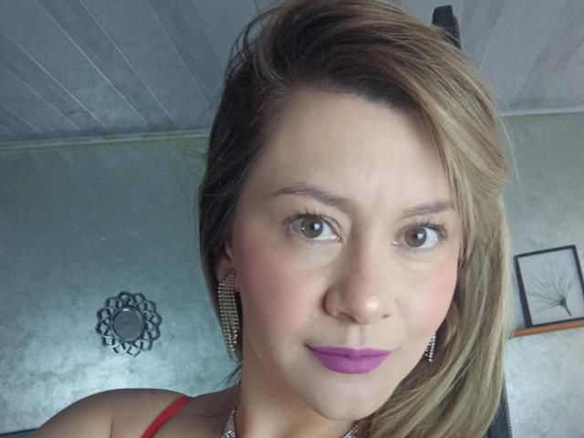 ChanellTaylorS - Live porn &amp; sex cam - 28754252