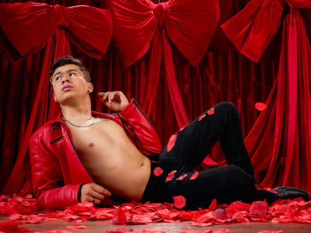 NoahAndRose - Sexe cam en vivo - 28754735