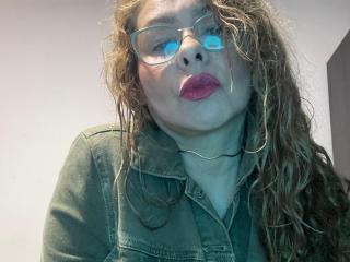 Ver a ficha detalhada de  MiaAmoretti