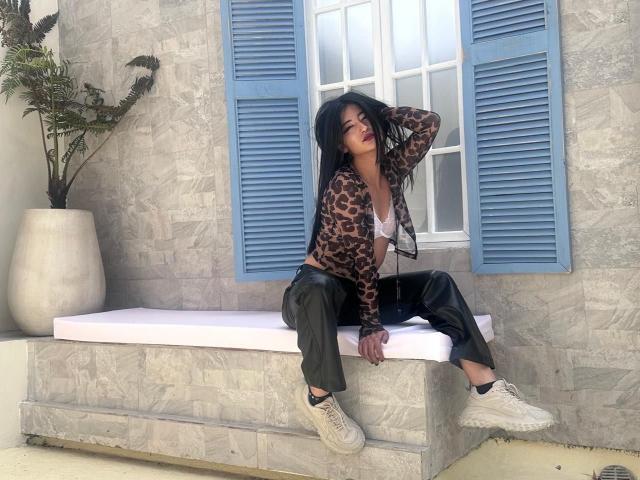 TaharaRomanov - Live porn &amp; sex cam - 28756952