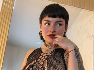 Ver a ficha detalhada de  LilithVelvet