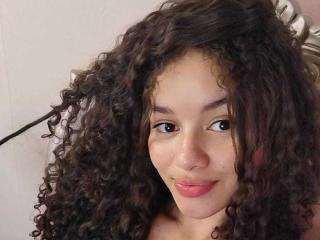 Ver la ficha detallada de LoreneCurly