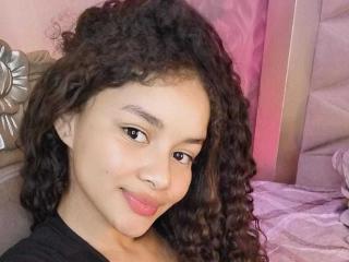 Ver a ficha detalhada de  LoreneCurly