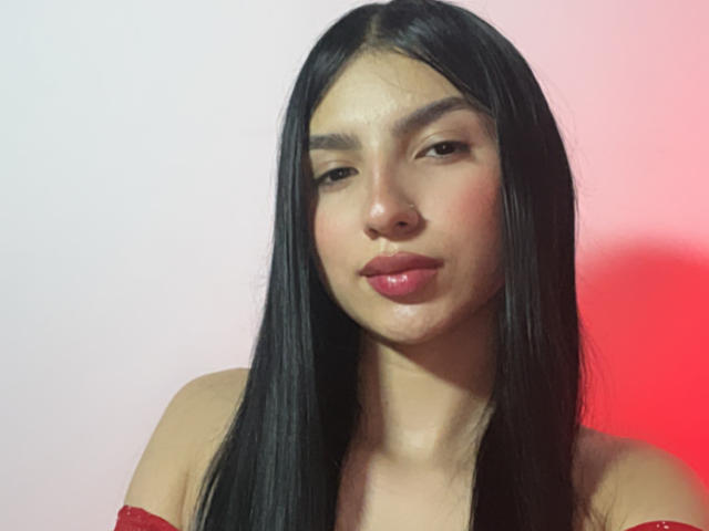 MilanMoon - Live sex cam - 28758905