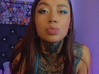 Se komplett profil för AmberKeller