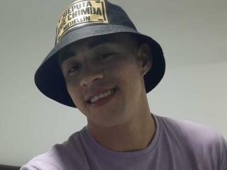 Se komplett profil för Crissteban