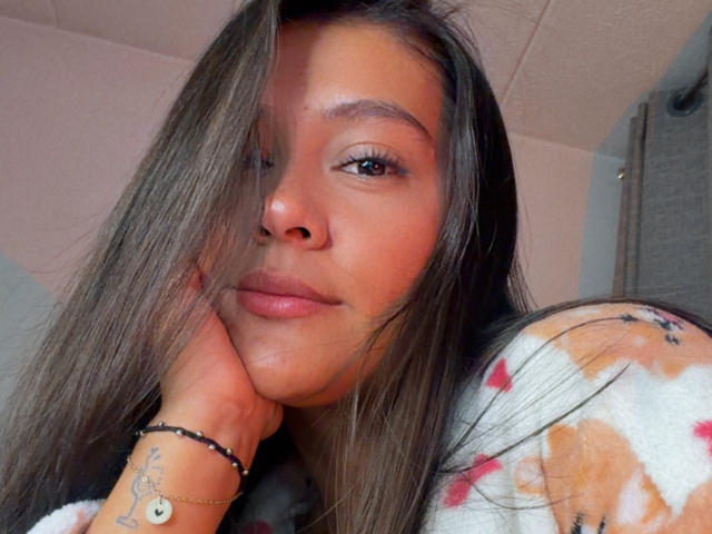 ThaliaAres - Élő pornó és szexkamera - 28760600