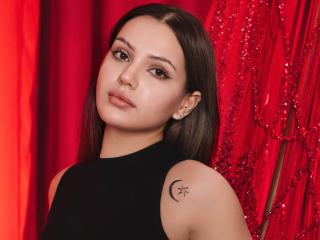 Se komplett profil för SophiaGrant