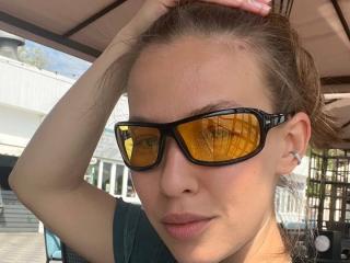 Se komplett profil för Lavandia