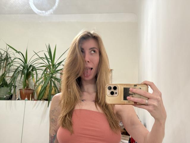 CharlotteDream - Live sexe cam - 28763309