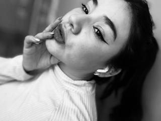 Se komplett profil för JeyyLee