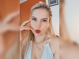 Se komplett profil för GiuliaAddams