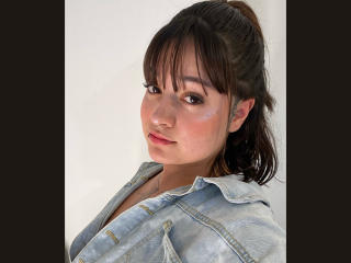 Ver a ficha detalhada de  AnikaFleur