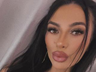 Se komplett profil för KinkyAmelie