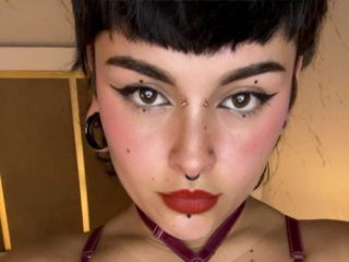 Se komplett profil för LilithVelvet