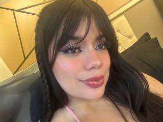 Se komplett profil för LeaMont