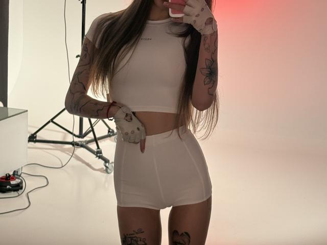 SensualMila - Live porn &amp; sex cam - 28769267