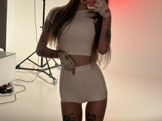 SensualMila - Live porn &amp; sex cam - 28769270