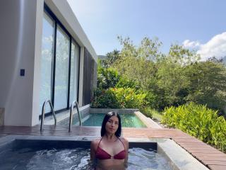 Ver a ficha detalhada de  EmilyJensenn