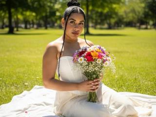 Ver la ficha detallada de LianaAndAsaff