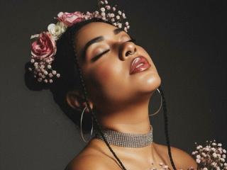 Se komplett profil för LianaAndAsaff