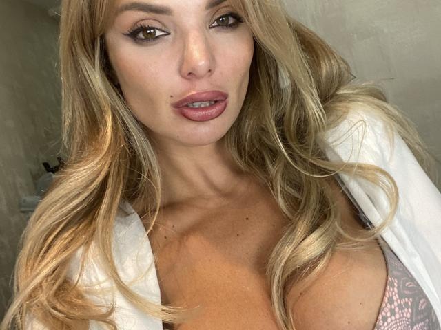 ViktoriaBq - Live porn &amp; sex cam - 28771604