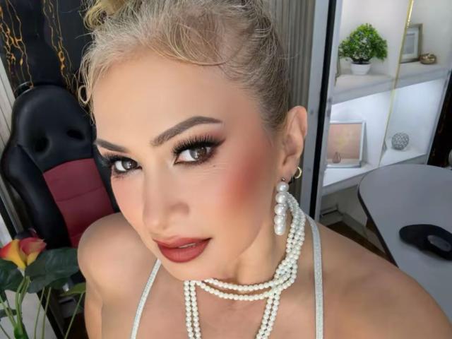 MisseScarleth - Live porn &amp; sex cam - 28771814