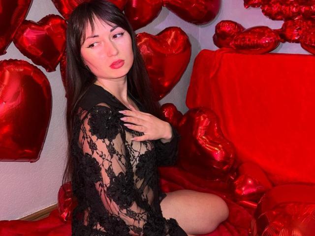 Rouzi - Live porn &amp; sex cam - 28773077