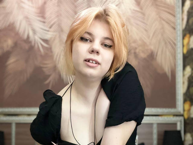 AminaBlooms - сексуальная веб-камера в реальном времени - 28773494